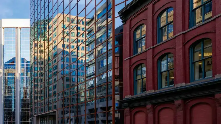 Les reflets — Quand la ville se raconte autrement